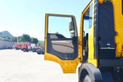 中国重汽 HOWO TX 310马力 4X2 6.2米栏板载货车