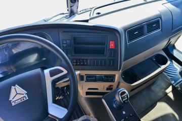 �������� HOWO TX�ؿ� 8X4 7.8�׻���ʽ���綯��ж��(ZZ3317V526GZ1SBEV)ͼƬ