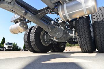 �������� HOWO TX�ؿ� 8X4 7.8�׻���ʽ���綯��ж��(ZZ3317V526GZ1SBEV)ͼƬ