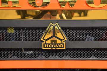 �й����� HOWO TX 350���� 6X2 7.8����ʽ�ػ���ͼƬ