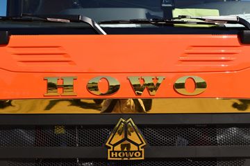 �й����� HOWO TX 350���� 6X2 7.8����ʽ�ػ���ͼƬ