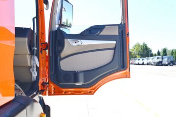 �й����� HOWO TX 350���� 6X2 7.8����ʽ�ػ���ͼƬ