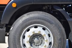 中国重汽 HOWO TX 350马力 6X2 7.8米厢式载货车