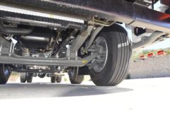 中国重汽 HOWO TX 350马力 6X2 7.8米厢式载货车