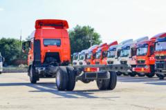 中国重汽 HOWO TX7 270马力 4X2 9.6米AMT自动档厢式载货车 中国重汽 HOWO TX7 270马力 4X2 9.6米AMT自动档厢式载货车