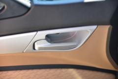 中国重汽 HOWO TX7 270马力 4X2 9.6米AMT自动档厢式载货车 中国重汽 HOWO TX7 270马力 4X2 9.6米AMT自动档厢式载货车