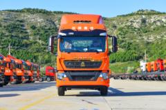 中国重汽 HOWO TX7 270马力 4X2 9.6米厢式载货车