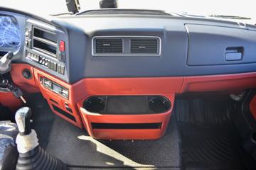 �й����� HOWO TX7�ؿ� 480���� 6X4 LNGǣ����ͼƬ