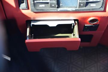 �й����� HOWO TX7�ؿ� 480���� 6X4 LNGǣ����ͼƬ