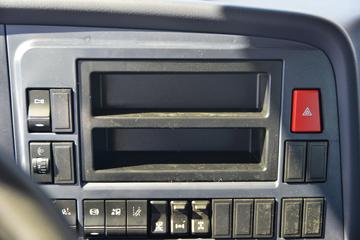 �й����� HOWO TX7�ؿ� 480���� 6X4 LNGǣ����ͼƬ