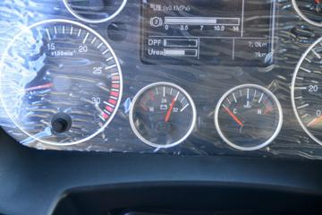 �й����� HOWO TX 350���� 6X2 7.8��AMT�Զ�����ʽ�ػ���(Ϋ��)ͼƬ