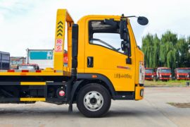 重汽豪沃轻卡底盘&nbsp;清障车外观图片