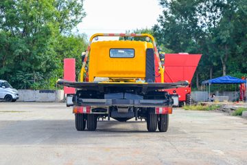 重汽豪沃轻卡底盘&nbsp;清障车外观图片