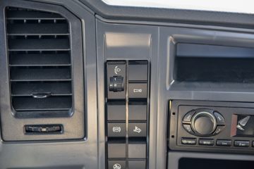 �й�����HOWO ���� 140���� 4X2 ƽ�����䳵(����)(ZZ5047TPBH3315F145H)ͼƬ