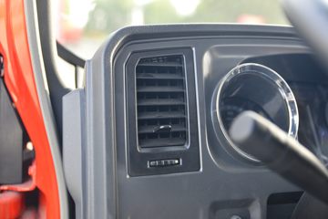 �й�����HOWO ���� 140���� 4X2 ƽ�����䳵(����)(ZZ5047TPBH3315F145H)ͼƬ