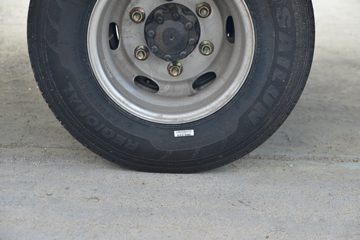 �й�����HOWO ���� 140���� 4X2 ƽ�����䳵(����)(ZZ5047TPBH3315F145H)ͼƬ