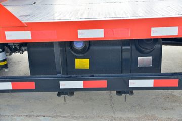 �й�����HOWO ���� 140���� 4X2 ƽ�����䳵(����)(ZZ5047TPBH3315F145H)ͼƬ