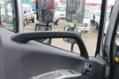 福田 奥铃新捷运 青春飞扬版 151马力 3.83米排半栏板轻卡(万里扬8档)(BJ1048V9JDA-AB2)