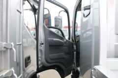 福田 奥铃新捷运 青春飞扬版 151马力 3.83米排半栏板轻卡(万里扬8档)(BJ1048V9JDA-AB2)