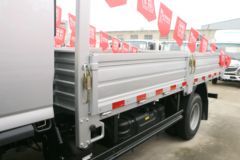 福田 奥铃新捷运 青春飞扬版 151马力 3.83米排半栏板轻卡(万里扬8档)(BJ1048V9JDA-AB2)