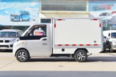 雷驰 仁T10 1.6T 2.025米单排电动厢式微卡15.12kWh