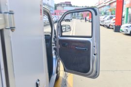 仁T10&nbsp;电动载货车内饰图片