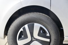 雷驰 仁T10 1.6T 2.025米单排电动厢式微卡15.12kWh