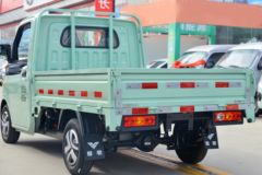 雷驰 仁T10 1.5T 2.015米单排电动栏板微卡12.3kWh
