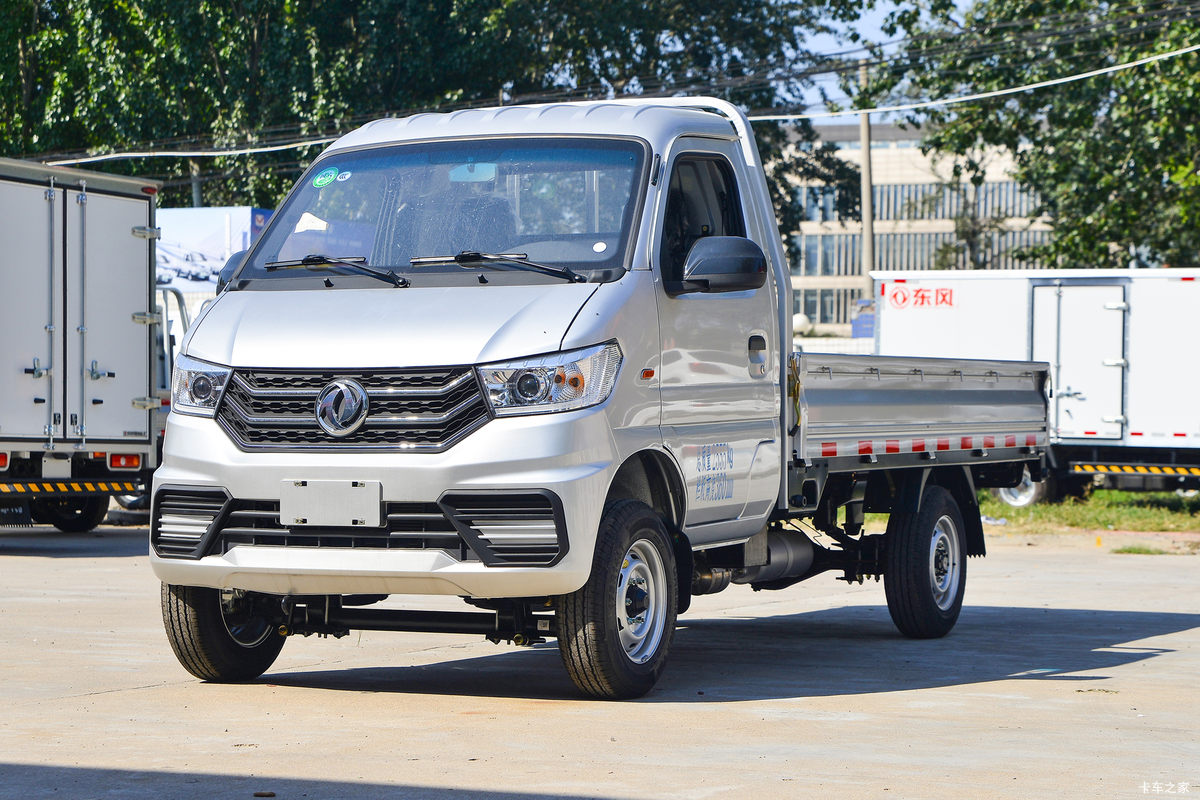 东风 小霸王W08 1.6L 123马力 3.05米单排栏板小卡(后单胎)
