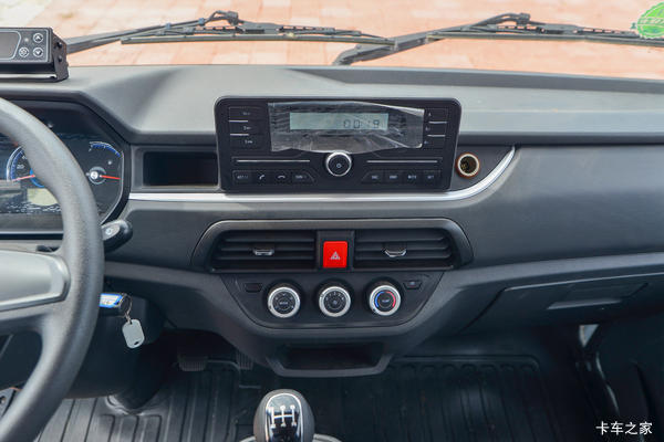 限时特惠,立降1.58万!上海福星S系冷藏车系列疯狂促销中 限时特惠,立降1.58万!上海福星S系冷藏车系列疯狂促销中