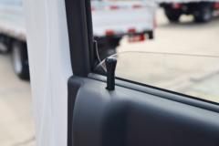 跃进 福运S80 95马力 4X2 3.55米冷藏车(国六)(SH5043XLCPEDBNZ)