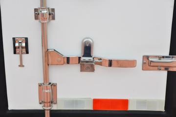 Ծ�� ����S80 95���� 4X2 3.55����س�(����)(SH5043XLCPEDBNZ)ͼƬ