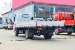 跃进 福星S80 1.6L 123马力 汽油 4.05米单排栏板小卡(国六)(SH1033PEGCNZ7)