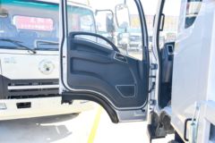 陕汽商用车 德龙G1 137马力 3.82米排半栏板轻卡(6档)(SX1041NP6331)