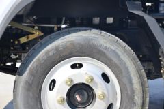 陕汽商用车 德龙G1 137马力 3.82米排半栏板轻卡(6档)(SX1041NP6331)