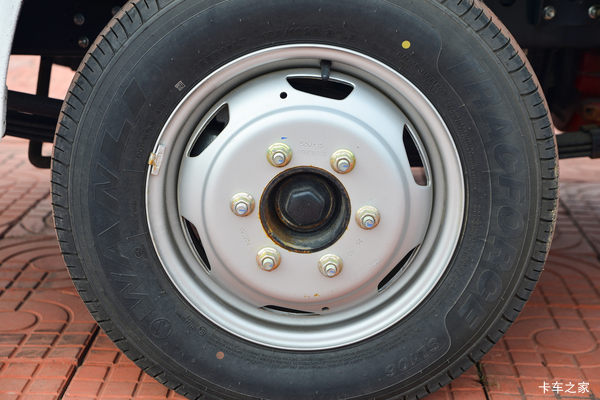 限时特惠,立降0.5万!青岛市福星S系载货车系列疯狂促销中