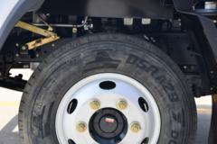 陕汽商用车 德龙G1 137马力 3.82米排半栏板轻卡(法士特8档)(SX1041NP6331)