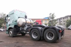 东风柳汽 乘龙H5V 480马力 6X4 LNG自动档牵引车(液缓)(LZ4250H7DM1)