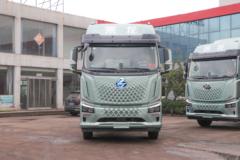 东风柳汽 乘龙H5V 480马力 6X4 LNG自动档牵引车(液缓)(LZ4250H7DM1)