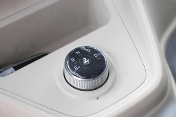 �������� ����H5V 480���� 6X4 LNG�Զ���ǣ����(Һ��)(LZ4250H7DM1)ͼƬ