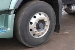 东风柳汽 乘龙H5V 480马力 6X4 LNG自动档牵引车(液缓)(LZ4250H7DM1)