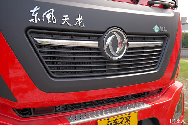 许昌风神优惠季天龙KL重卡 520马力 6X4 AMT自动挡牵引