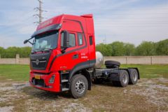 东风商用车 天龙KL重卡 460马力 6X4 LNG牵引车(国六)(液缓)(DFH4250D14)
