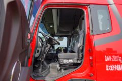 东风商用车 天龙KL重卡 460马力 6X4 LNG牵引车(国六)(液缓)(DFH4250D14)