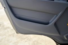 中国重汽HOWO 悍将M 140马力 3.85米排半栏板轻卡(法士特8档)(ZZ1047C3215F145)