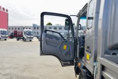 中国重汽HOWO 悍将M 140马力 3.85米排半栏板轻卡(法士特8档)(ZZ1047C3215F145)