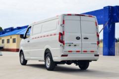 新吉奥 帅凌 2022款 3.2T 4.865米纯电动封闭货车41.93kWh