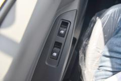 陕汽商用车 轩德X9 标载版 200马力 5.4米排半栏板载货车(SX1181BP6501) 陕汽商用车 轩德X9 标载版 200马力 5.4米排半栏板载货车(SX1181BP6501)