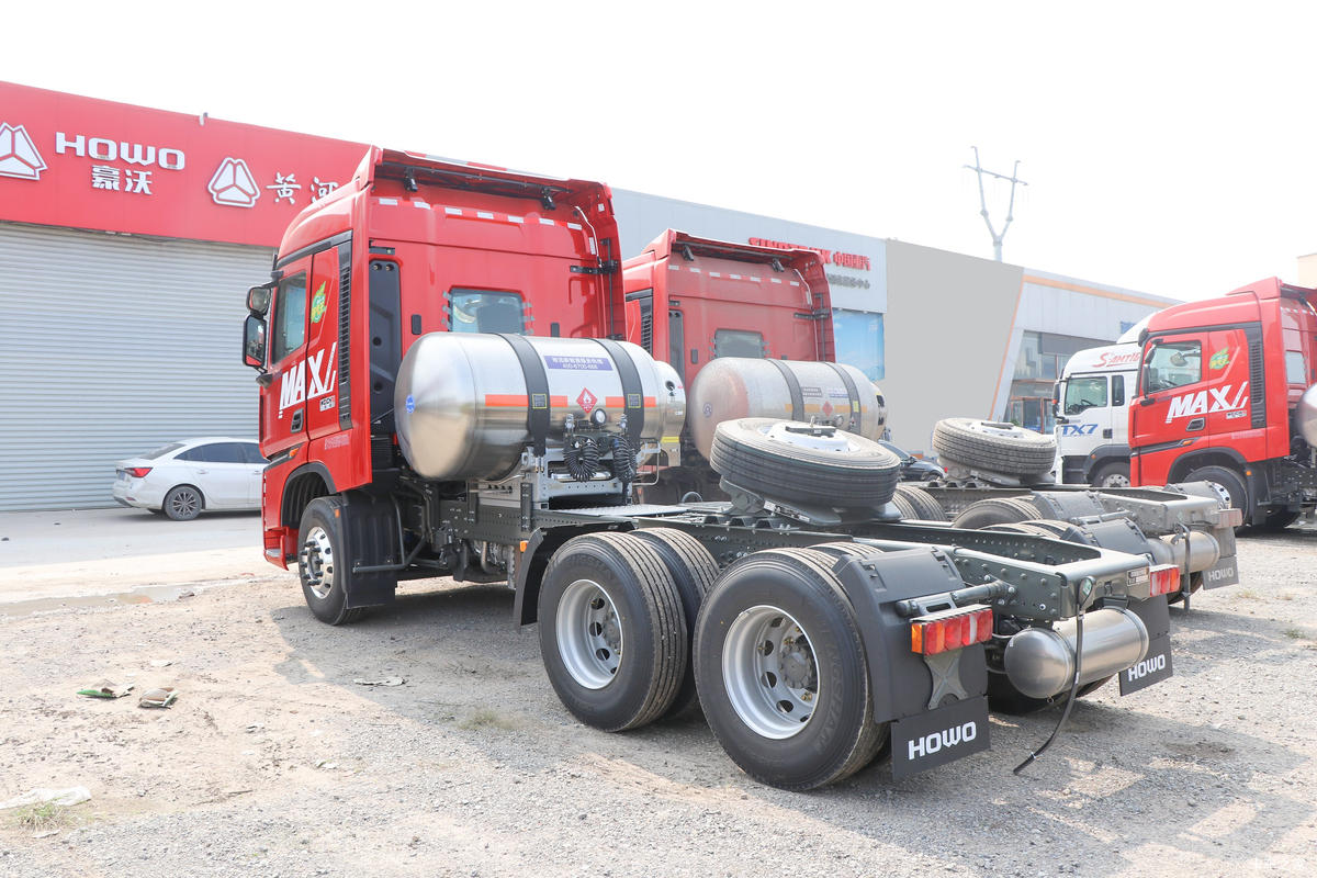й HOWO Maxؿ 530 6X4 LNGǣ(Һ)                                                