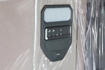 �й����� HOWO Max�ؿ� 530���� 6X4 LNGǣ����(Һ��)ͼƬ